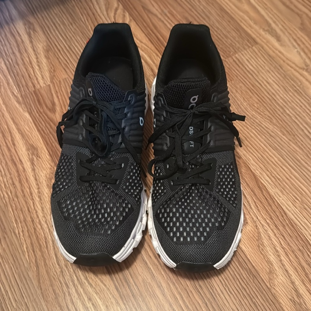 On Running Men's Black and White Athletic Shoes - Picture 2 of 5